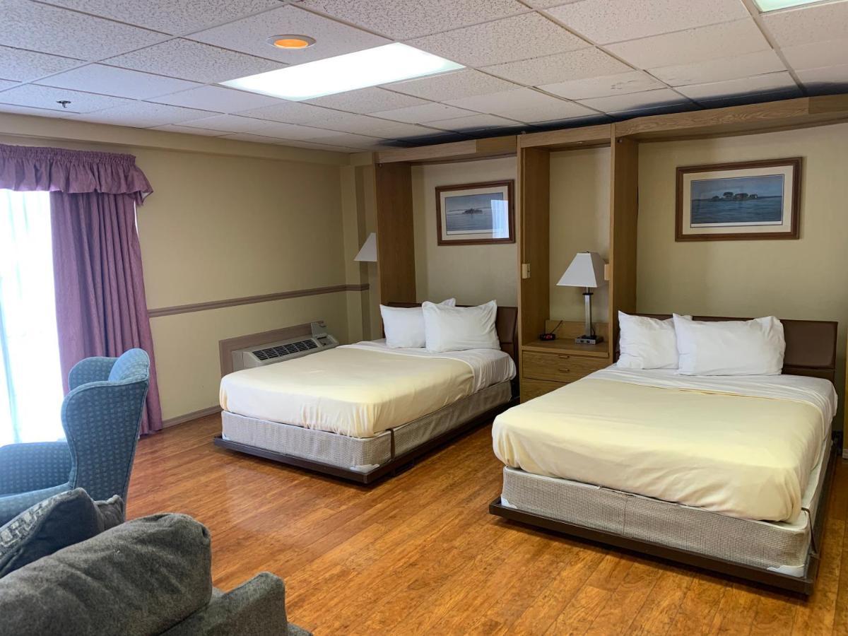 Riveredge Resort