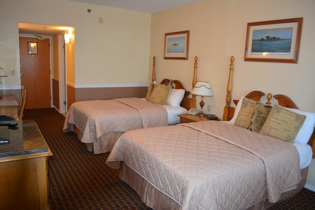 Riveredge Resort 3*